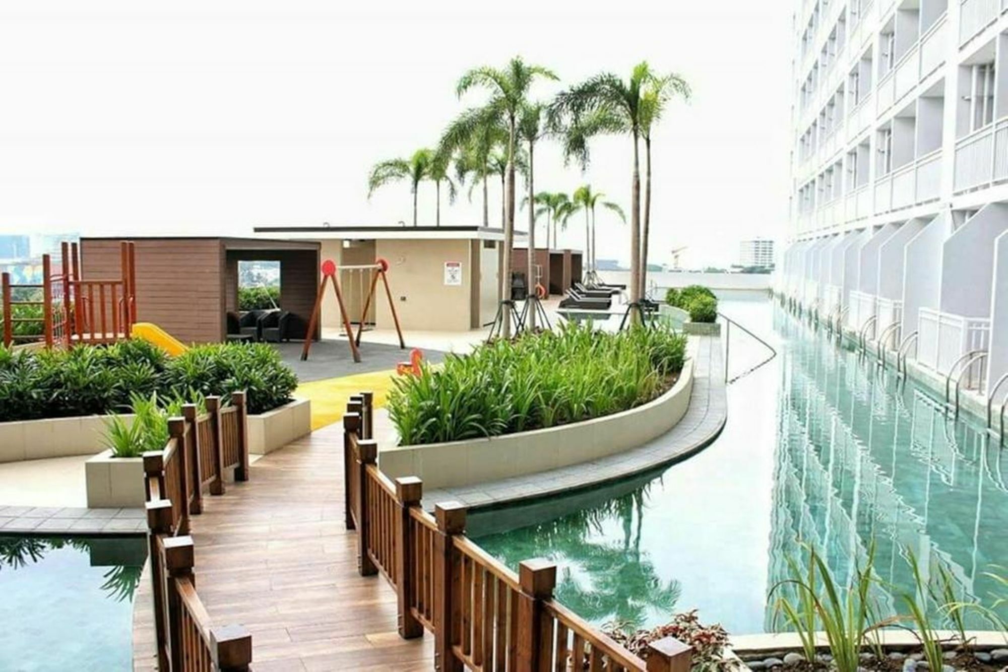 Maxstays - Max View @ Breeze Residences Pasay Exterior photo